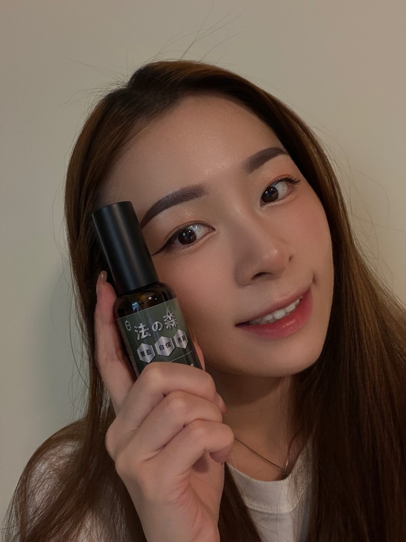 女人知己網紅大隊,口碑行銷,部落客行銷,雍大生技 神秘法的森 內外調理雙管齊下,頭皮保養,頭皮保養液,養髮液,頭皮保養產品,養髮液推薦,掉髮要吃什麼？,右旋糖酐,知母根萃取物,甘油,紅三葉草花萃取物,扁柏精油,落髮原因,掉髮要擦什麼